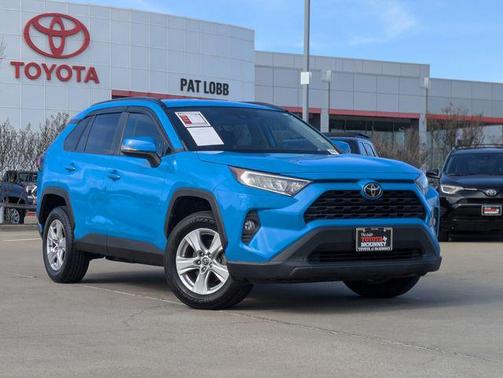 2021 Toyota RAV4 XLE