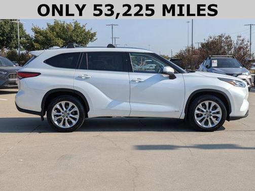 2022 Toyota Highlander Hybrid Limited