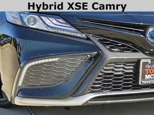2022 Toyota Camry Hybrid XSE