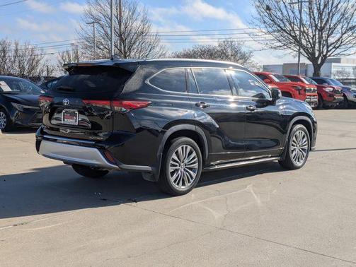 2021 Toyota Highlander Platinum