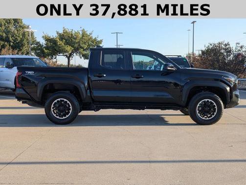 2024 Toyota Tacoma TRD Off-Road