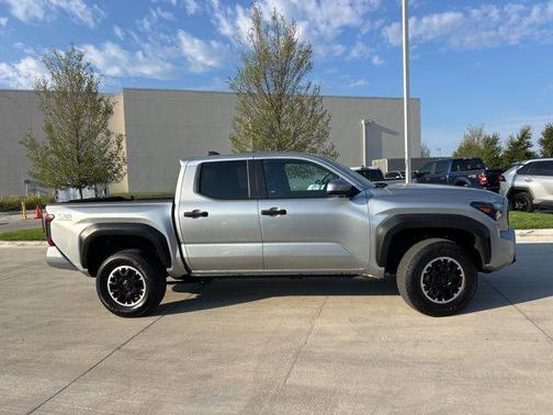 2024 Toyota Tacoma TRD Off-Road