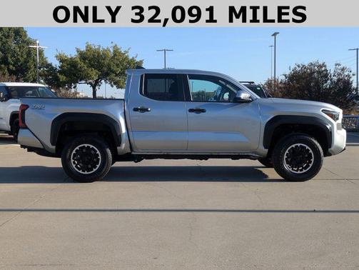 2024 Toyota Tacoma TRD Off-Road