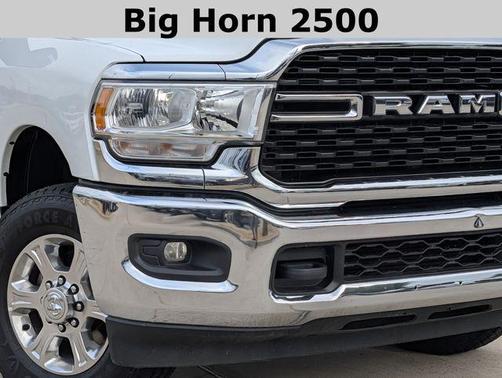 Bright White Clearcoat 2024 RAM 2500 Big Horn Crew Cab 4x4 6'4' Box