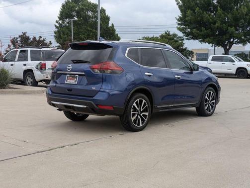 2020 Nissan Rogue SL