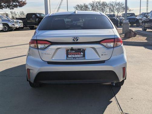 2025 Toyota Corolla Hybrid LE