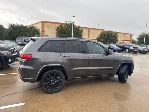 2020 Jeep Grand Cherokee Altitude