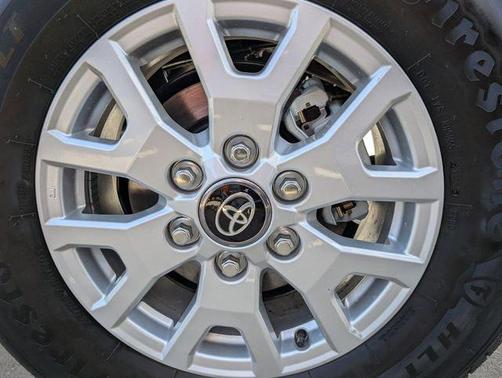 2025 Toyota Tacoma SR