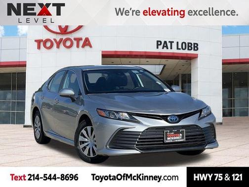 2022 Toyota Camry Hybrid LE