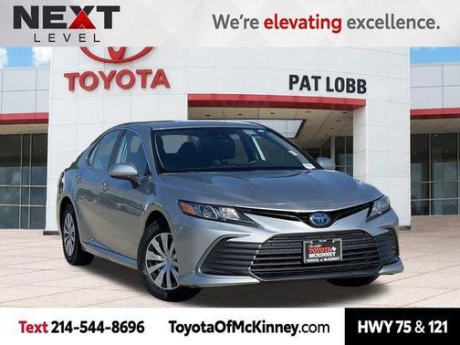 2022 Toyota Camry Hybrid LE