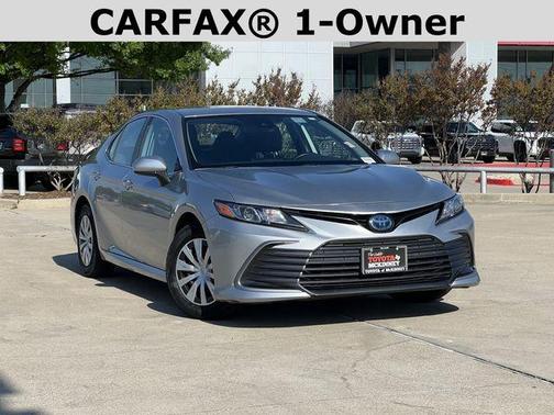 2022 Toyota Camry Hybrid LE