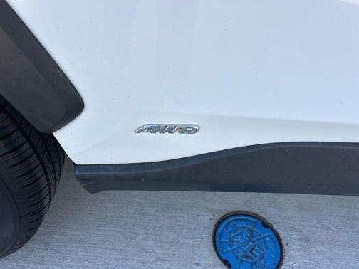2022 Toyota RAV4 Hybrid LE