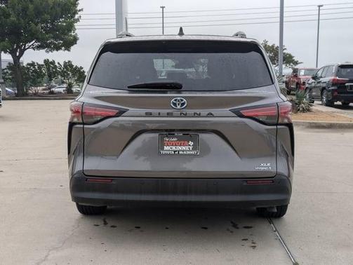 2022 Toyota Sienna XLE