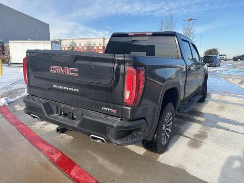 2022 GMC Sierra 1500 AT4