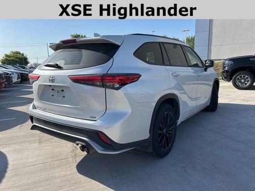 2023 Toyota Highlander XSE