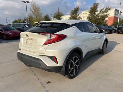 2020 Toyota C-HR XLE