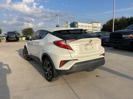 2020 Toyota C-HR XLE