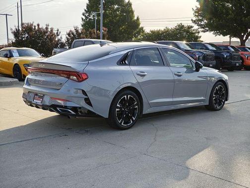 2022 Kia K5 GT-Line