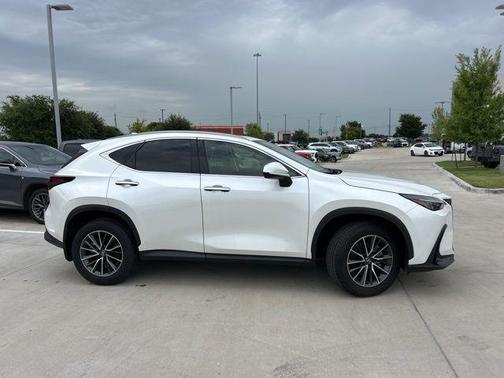2024 Lexus NX 250 Base