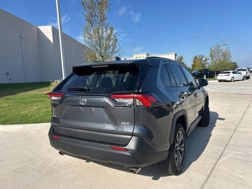 2025 Toyota RAV4 Hybrid XLE Premium