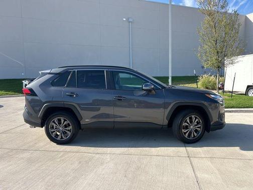 2025 Toyota RAV4 Hybrid XLE Premium