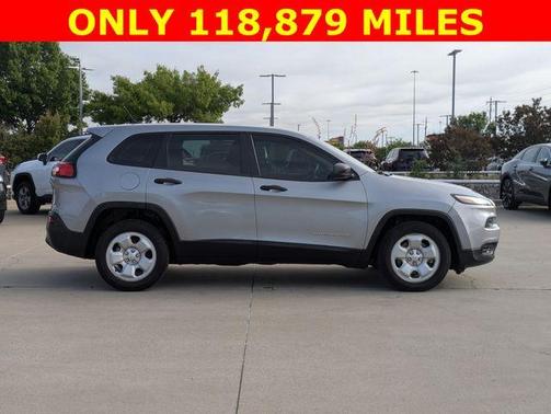 2015 Jeep Cherokee Sport