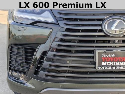 2022 Lexus LX 600 Premium