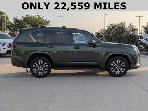 2022 Lexus LX 600 Premium