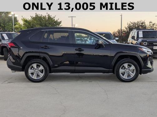 2024 Toyota RAV4 Hybrid LE