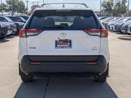 2025 Toyota RAV4 Hybrid LE