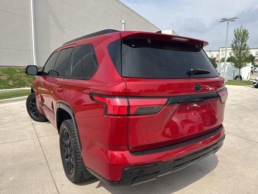 2023 Toyota Sequoia Platinum