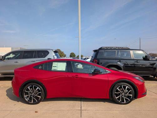 2026 Toyota Prius Plug-In Hybrid XSE