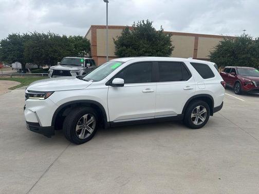 Platinum White Pearl 2023 Honda Pilot AWD EX-L 7 Passenger