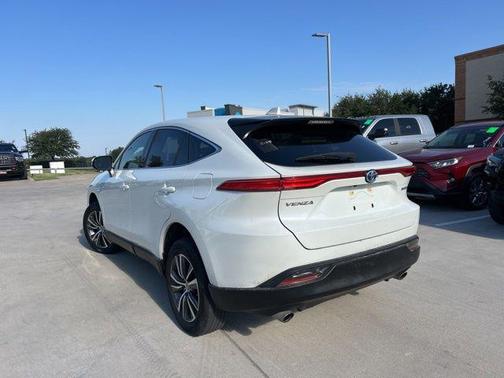 2022 Toyota Venza LE