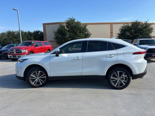 2022 Toyota Venza LE
