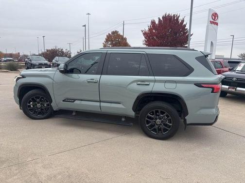 2024 Toyota Sequoia Platinum