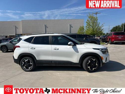 Snow White Pearl 2024 Kia Seltos EX