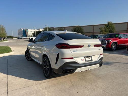 2023 BMW X6 xDrive40i
