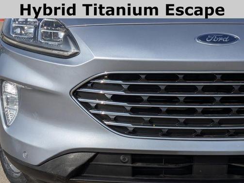 2022 Ford Escape Titanium