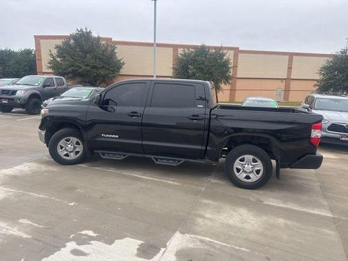 2018 Toyota Tundra SR5