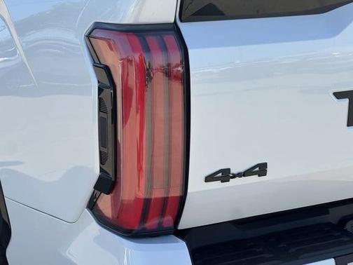 2024 Toyota Tundra Hybrid Platinum