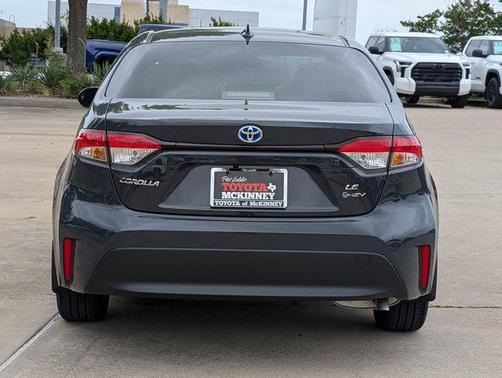 2025 Toyota Corolla Hybrid LE