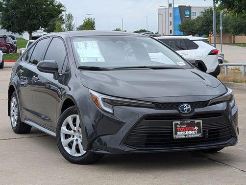 2025 Toyota Corolla Hybrid LE