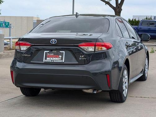 2025 Toyota Corolla Hybrid LE