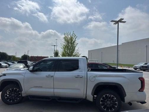 2023 Toyota Tundra Hybrid Limited
