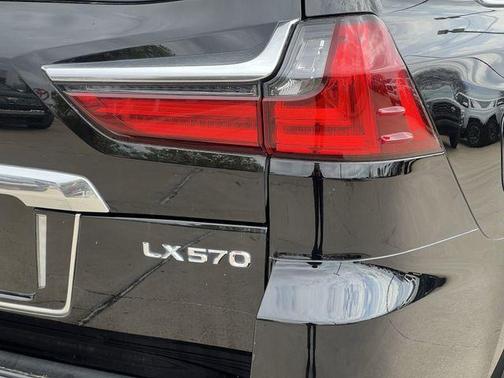 2021 Lexus LX 570 Two-Row