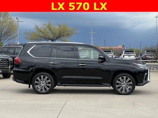 2021 Lexus LX 570 Two-Row