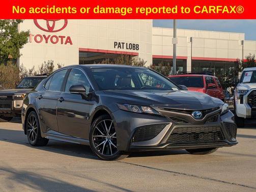 2024 Toyota Camry Hybrid SE