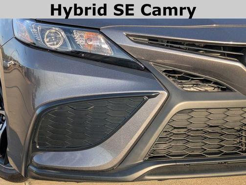 2024 Toyota Camry Hybrid SE