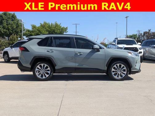 2020 Toyota RAV4 XLE Premium